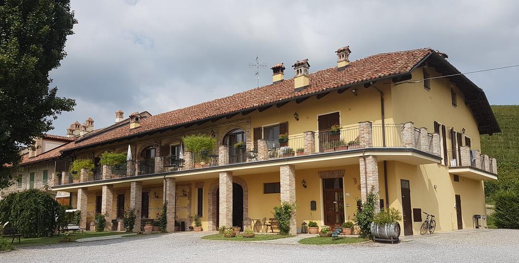 Cascina Rocca Agriturismo B&B La Morra Ngoại thất bức ảnh